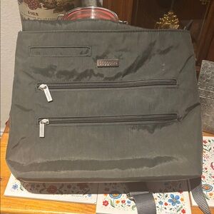 Baggallini Black Crossbody Bag with Zippered Pockets